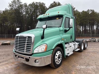 2019 Freightliner Cascadia 125 6x4 T/A Day Cab Truck Tractor