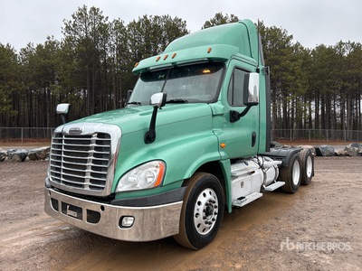 Freightliner T/A Day Cab Truck Tractor