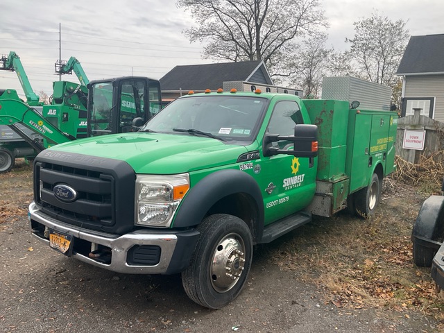 2013 Ford F-450 XLT 4x4 Service Truck 2013 Ford F-450 XLT 4x4 Service Truck