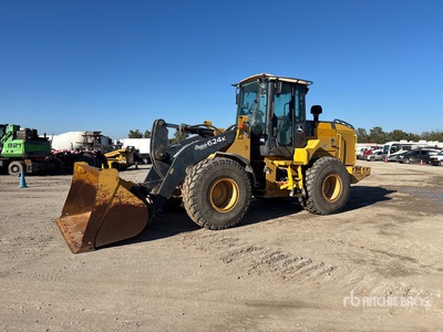 2011 John Deere 624K Chargeuse sur pneus