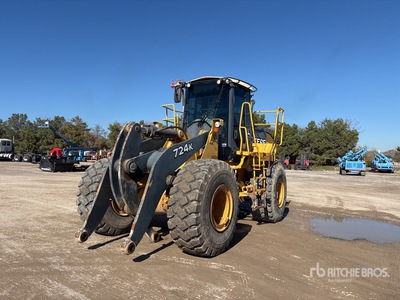 2011 John Deere 724K Chargeuse sur pneus