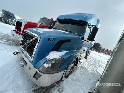 2007 Volvo VNL 6x4 T/A Sleeper Truck Tractor (Inoperable)