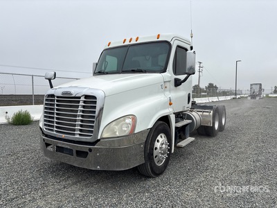 2012 Freightliner Cascadia 125 6x4 T/A Day Cab Truck Tractor
