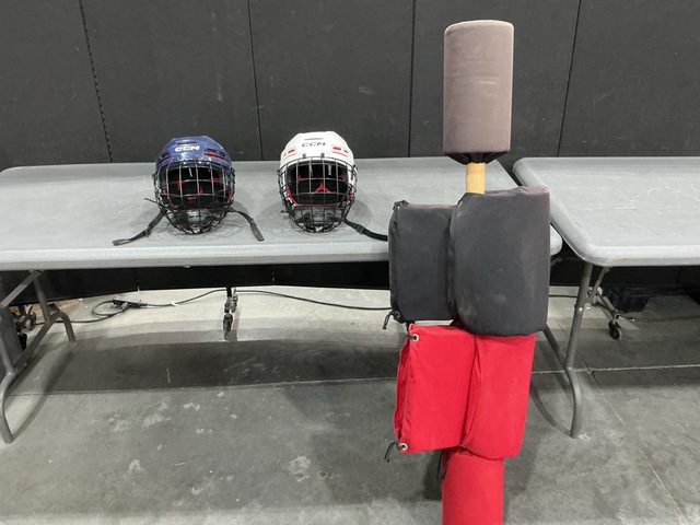 (109) Helmets & (4) Pugil Sticks (109) Helmets & (4) Pugil Sticks