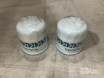 (81) Kubota HH150-32430 Oil Filters