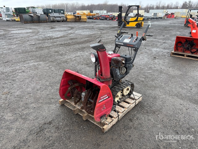Honda 2 ft 4 in Snow Blower | Ritchie Bros. Auctioneers