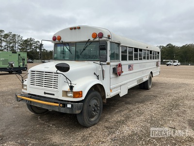 1997 International 3800 4x2 35-Seat Transit Autobus