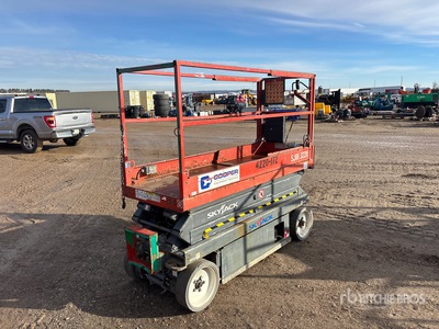 2014 Skyjack SJ3220 Electric Scissor Lift
