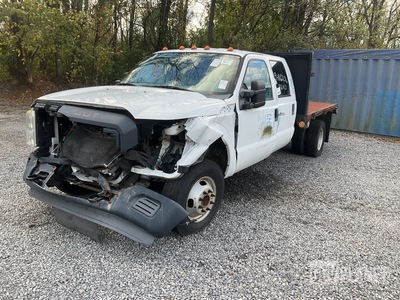 2013 Ford F-350 XL Super Duty Flatbed Truck