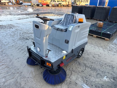 2025 Sweepmer SM-1300DPRO Balayeuse (Unused)
