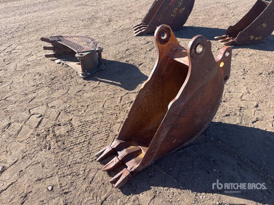 12 in Digging Excavator Bucket