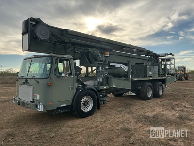 2006 Autocar WXLL 6x4 Bucket Truck