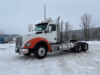 2020 Kenworth T880 6x4 T/A Day Cab Truck Tractor