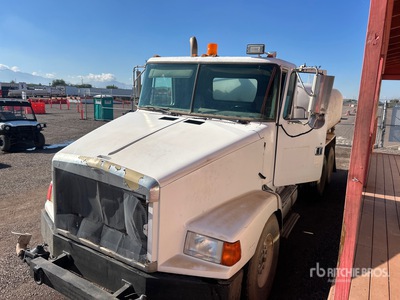 1997 Volvo WCA 2000 gal 4x2 Water Truck