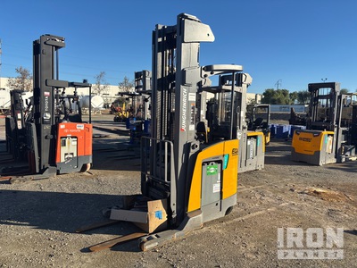 Jungheinrich ETR235 3500 lb Electric Forklift