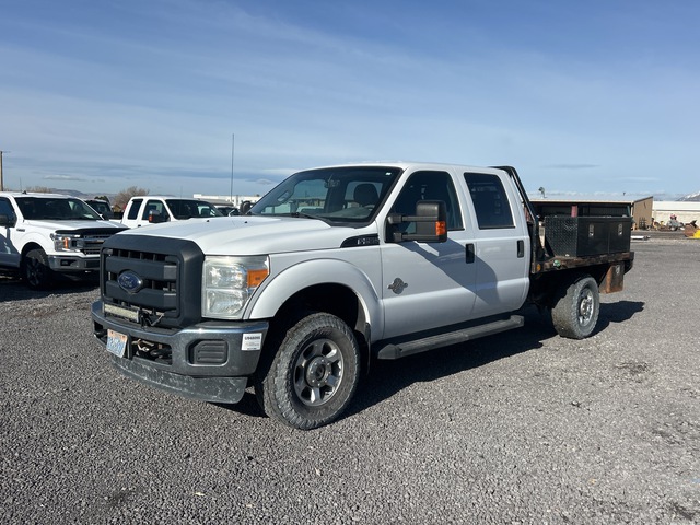 2016 Ford F-250 XL 4x4 Crew Cab Flatbed Truck
