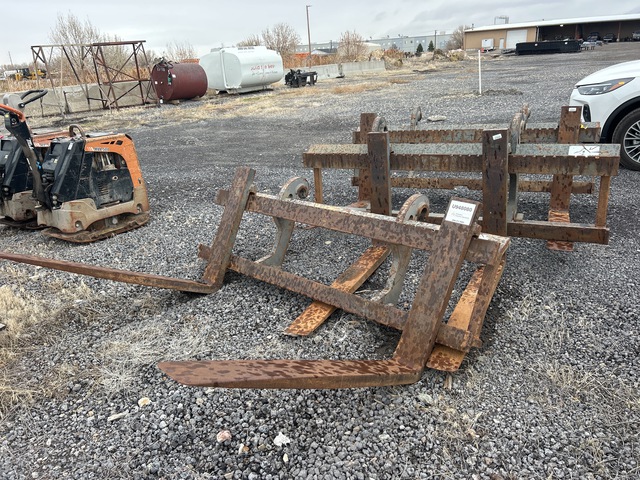 Quantity of (3) Volvo 90 60 in Fork Carriage Quantity of (3) Volvo 90 60 in Fork Carriage