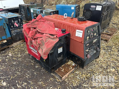 Quantity of (2) Lincoln 300 Skid-Mounted 330MPX and 305D Ranger معدة لحام بمحرك