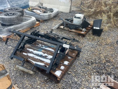 Quantity of (2) Pallets of Ford F250/350 Hitches/ headache rack/ driveline.