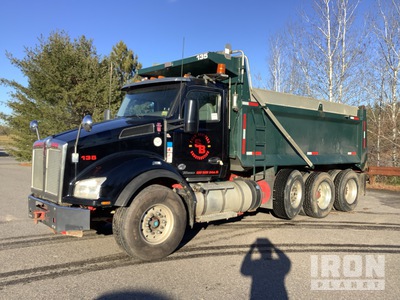 2015 Kenworth T880 8x4 Tri/A Dump Truck