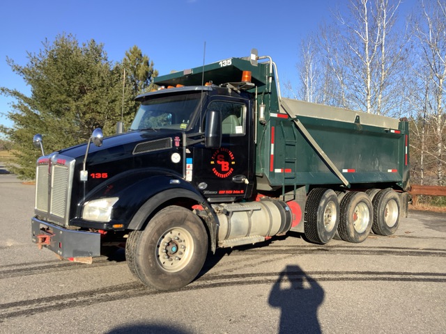 2015 Kenworth T880 8x4 Tri/A Dump Truck