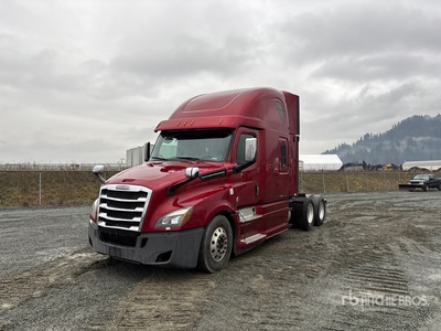 2019 Freightliner Cascadia 6x4 T/A Sleeper Truck Tractor