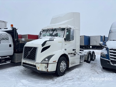 2019 Volvo VNL 6x4 Cabeza Tractora Cabina Corta