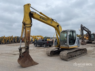 2007 Kobelco SK135 حفارة بجنزير
