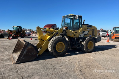 2018 Komatsu WA320-8 Chargeuse sur pneus