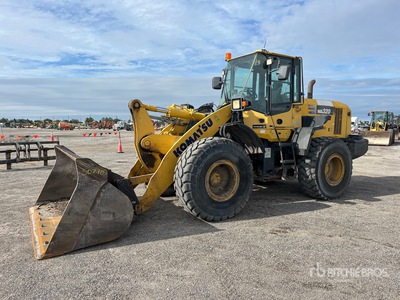 2015 Komatsu WA270-7 Radlader