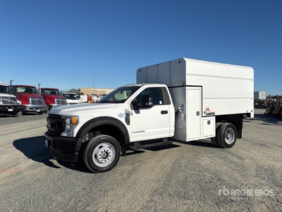 2020 Ford F-550 Chipper Truck