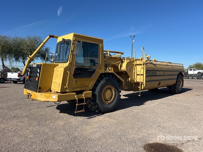 1996 Cat 613C 5000 gal Vagón transportador de agua