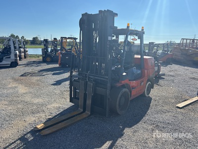 2008 Toyota 7FGCU70 13550 lb Cushion Tire Forklift