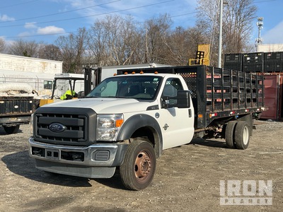 2014 Ford F-550 XL 4x2 Flatbed Truck