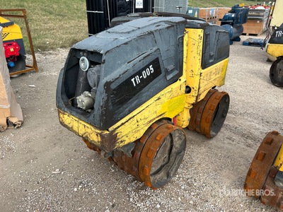 2013 Bomag BMP7400 Trench Compactor