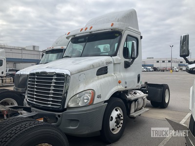 2012 Freightliner Cascadia 113 4x2 S/A Day Cab Truck Tractor (Inoperable)