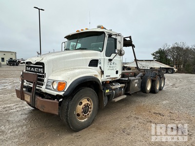 2006 Mack CV713 8x4 Roll-Off Truck