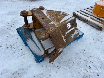 EFI 22 in Q/C V-Ditching Excavator Bucket - Fits John Deere 135G, Hitachi ZX135