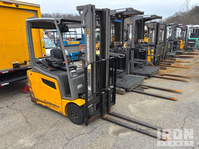 MONTACARGAS ELéCTRICO JUNGHEINRICH EFG216