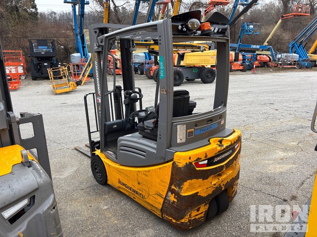 MONTACARGAS ELéCTRICO JUNGHEINRICH EFG216