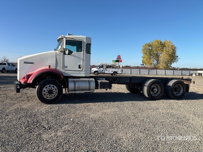 2010 Kenworth T800 6x4 Cabina y chasis