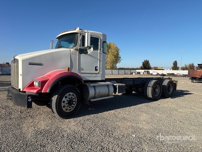 2010 Kenworth T800 6x4 Cab and Chassis