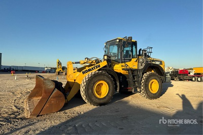 2019 Komatsu WA380-8 Wheel Loader
