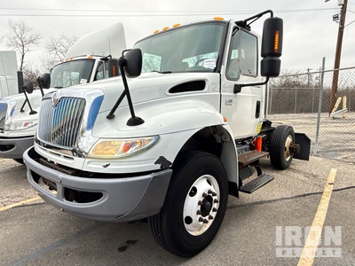 2007 International 4400 4x2 2-Achs Sattelzugmaschine