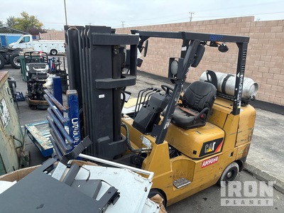 2016 (unverified) Cat Forklift 5850 lb Cushion Tire Forklift