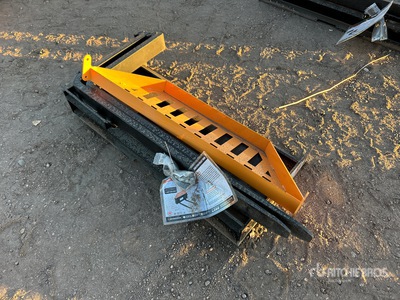 Wolverine FK-11-48W 48 in Widły do miniładowarek