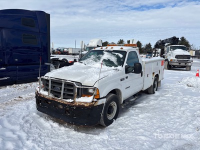 2001 Ford F-350 XL 4x2 Utility Truck