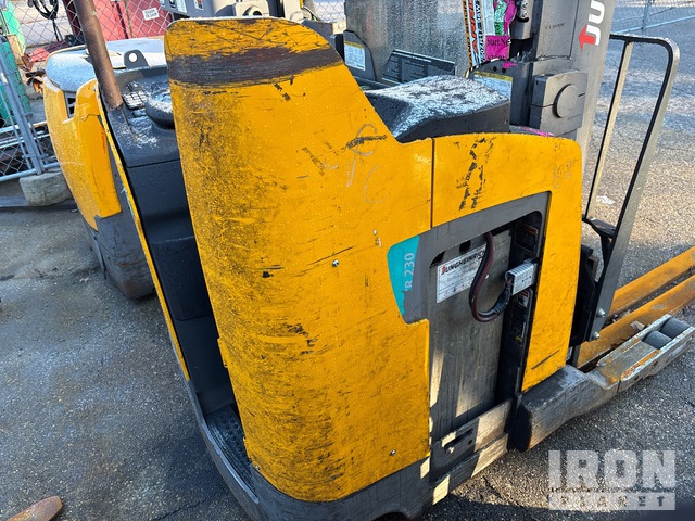 MONTACARGAS ELéCTRICO JUNGHEINRICH ETR230A