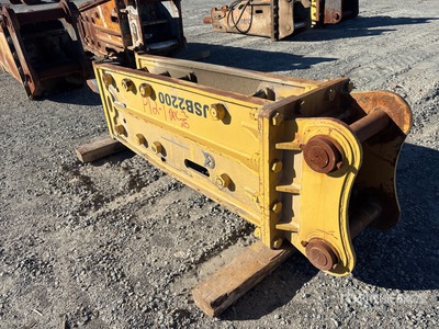 2023 Yumbo y230 5.5 in Hydraulic Breaker