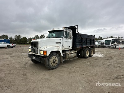 1996 Mack CH613 6x4 T/A Dump Truck